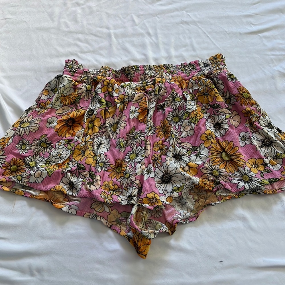 Forever 21 booty shorts, size M